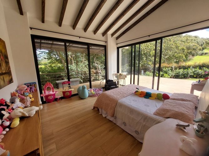 Casa de 4 alcobas en venta en El Retiro, 430 m² · foto 18 de 24