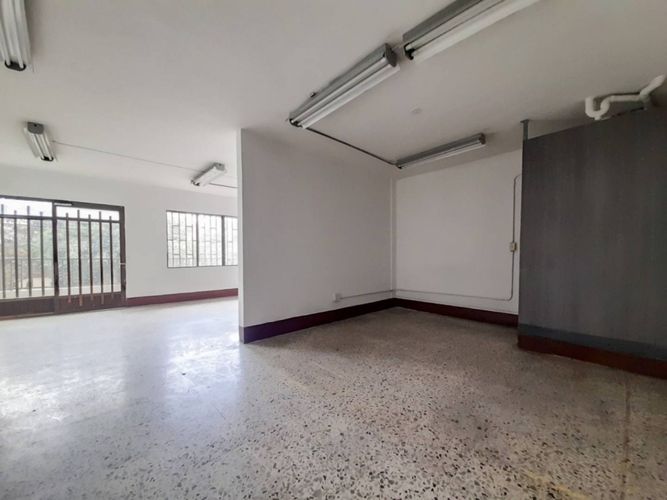 Local en arriendo en Mesa, Envigado, 900 m² · foto 2 de 24