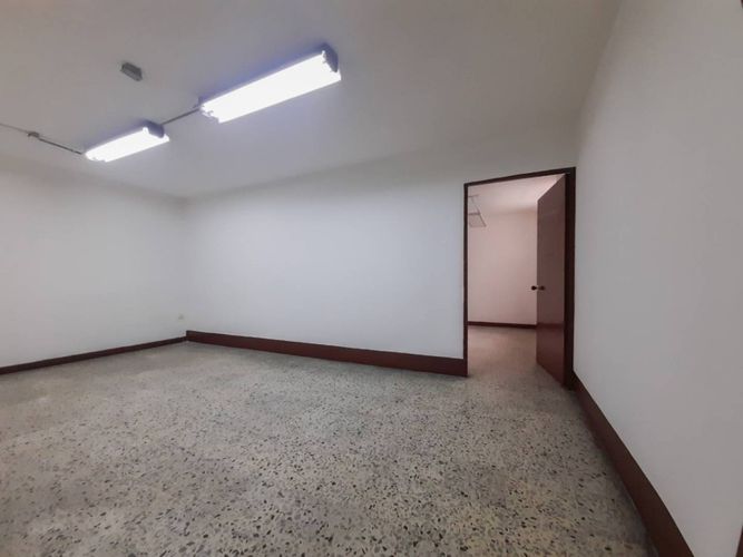Local en arriendo en Mesa, Envigado, 900 m² · foto 19 de 24