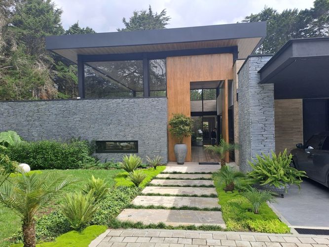 Casa de 4 alcobas en venta en Las Palmas, Envigado, 540 m² · foto 3 de 21