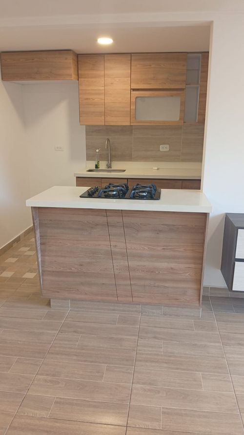 Apartamento de 3 alcobas en venta en Loma De San Jose, Sabaneta, 58 m² · foto 4 de 12