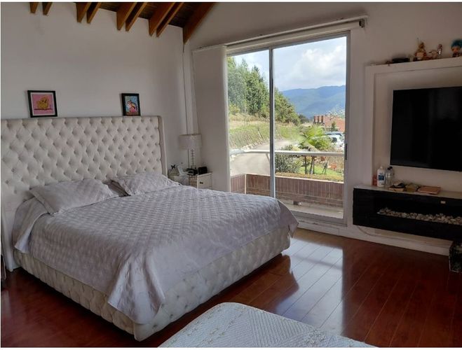 Casa de 4 alcobas en venta en San Jose De Bavaria, Bogotá, 320 m² · foto 9 de 23