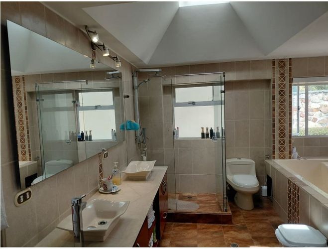 Casa de 4 alcobas en venta en San Jose De Bavaria, Bogotá, 320 m² · foto 13 de 23