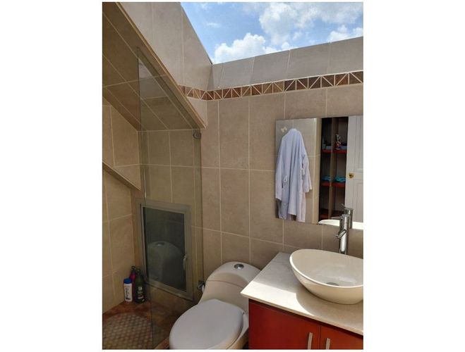 Casa de 4 alcobas en venta en San Jose De Bavaria, Bogotá, 320 m² · foto 22 de 23