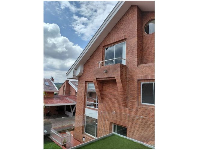 Casa de 4 alcobas en venta en San Jose De Bavaria, Bogotá, 320 m² · foto 23 de 23