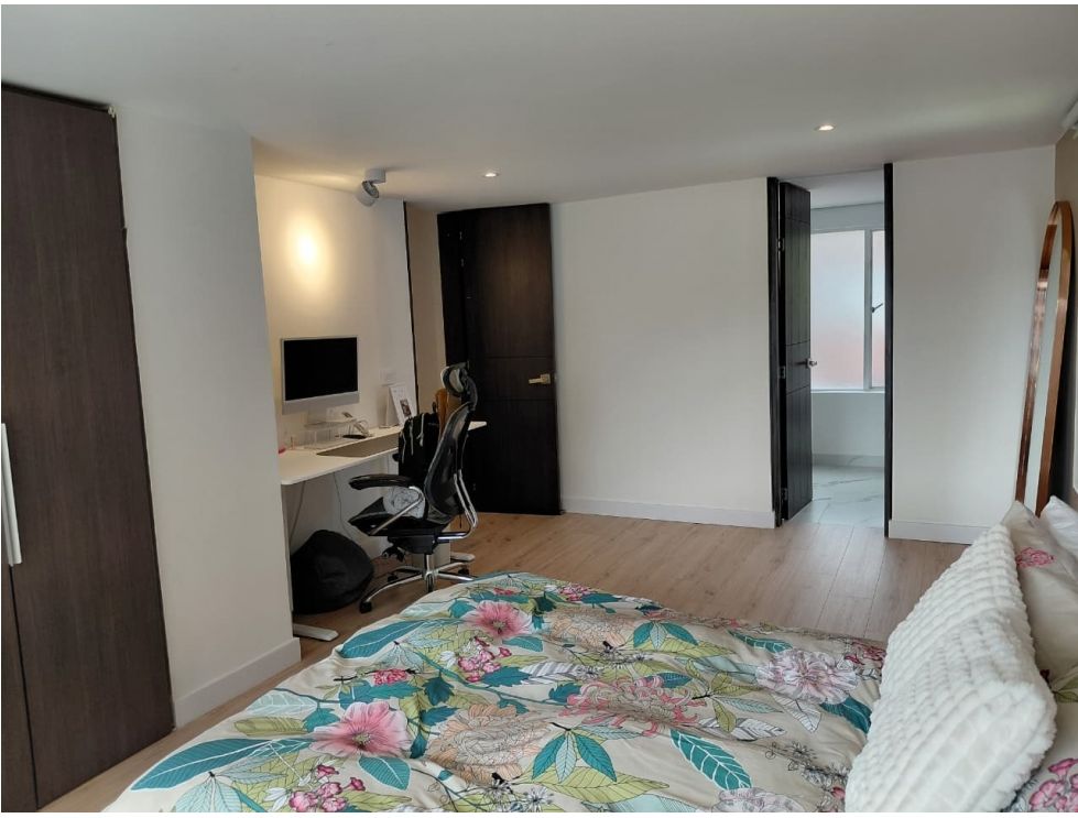Casa en venta en San Jose De Bavaria, Bogotá · foto 9 de 21