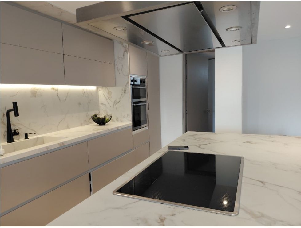 Casa en venta en San Jose De Bavaria, Bogotá · foto 12 de 21