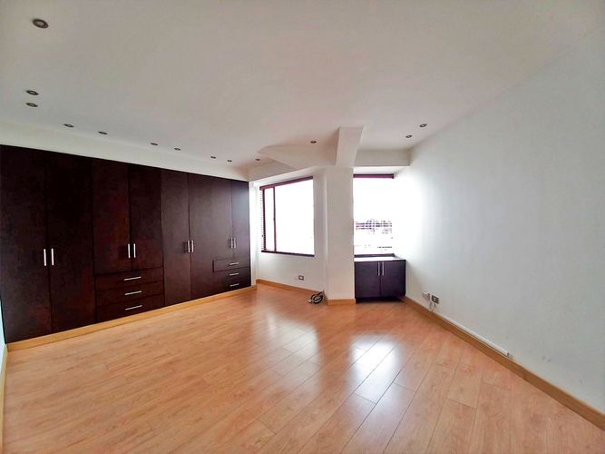 Apartamento en venta en Santa Barbara, Bogotá · foto 4 de 13