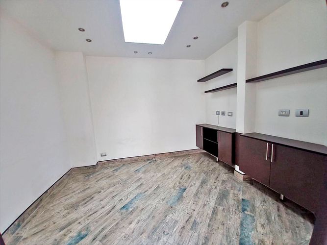 Apartamento en venta en Santa Barbara, Bogotá · foto 9 de 13