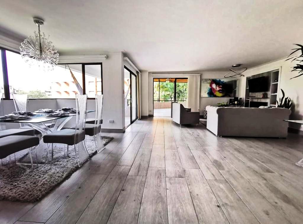 Apartamento en venta en Castropol, Medellín [No disponible] 2