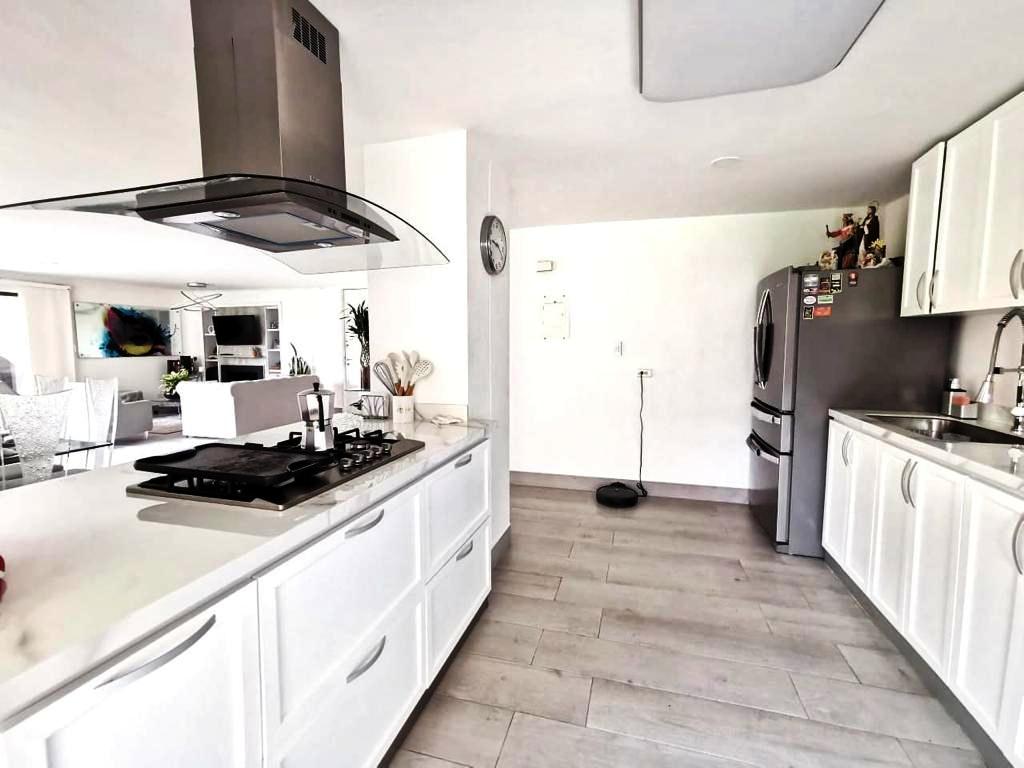 Apartamento en venta en Castropol, Medellín [No disponible] 5