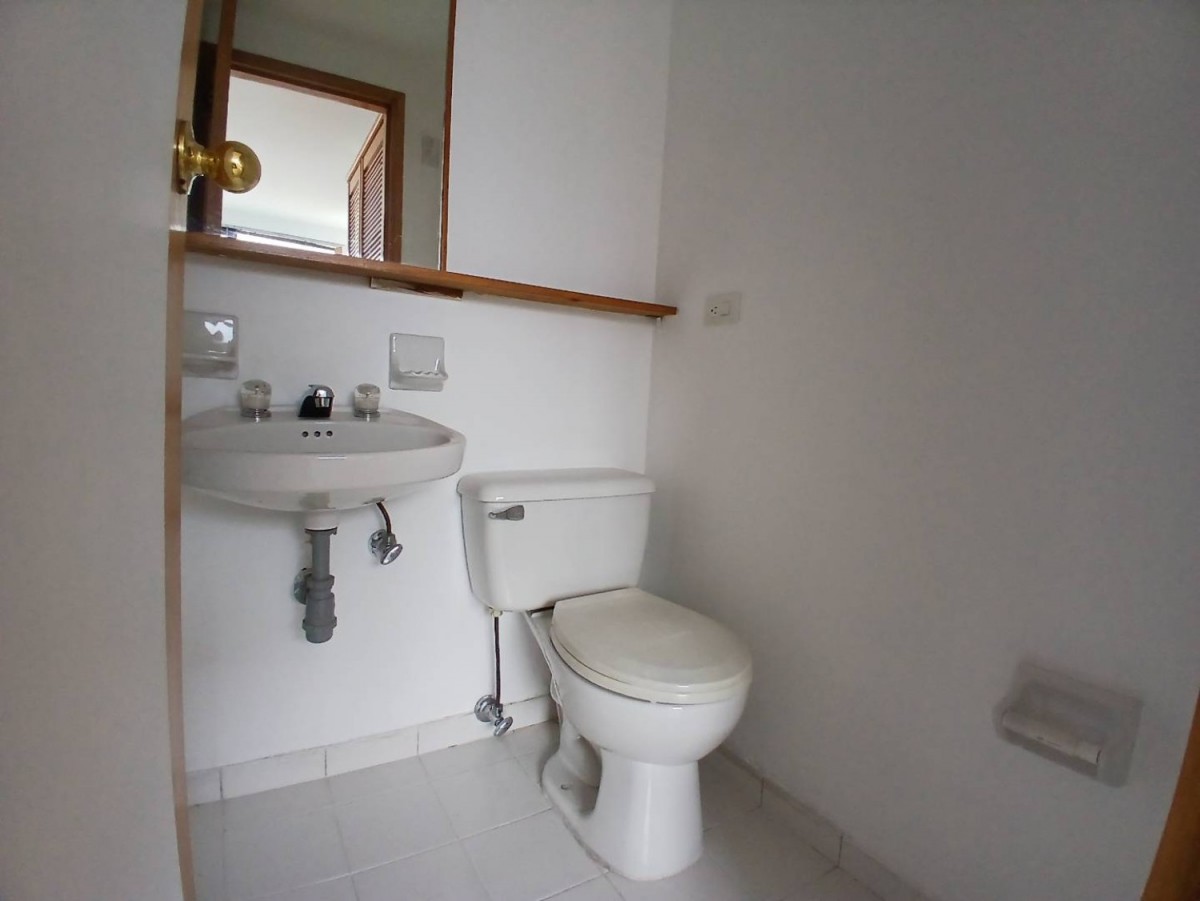 Apartamento en arriendo en El Poblado, Medellín · foto 6 de 22
