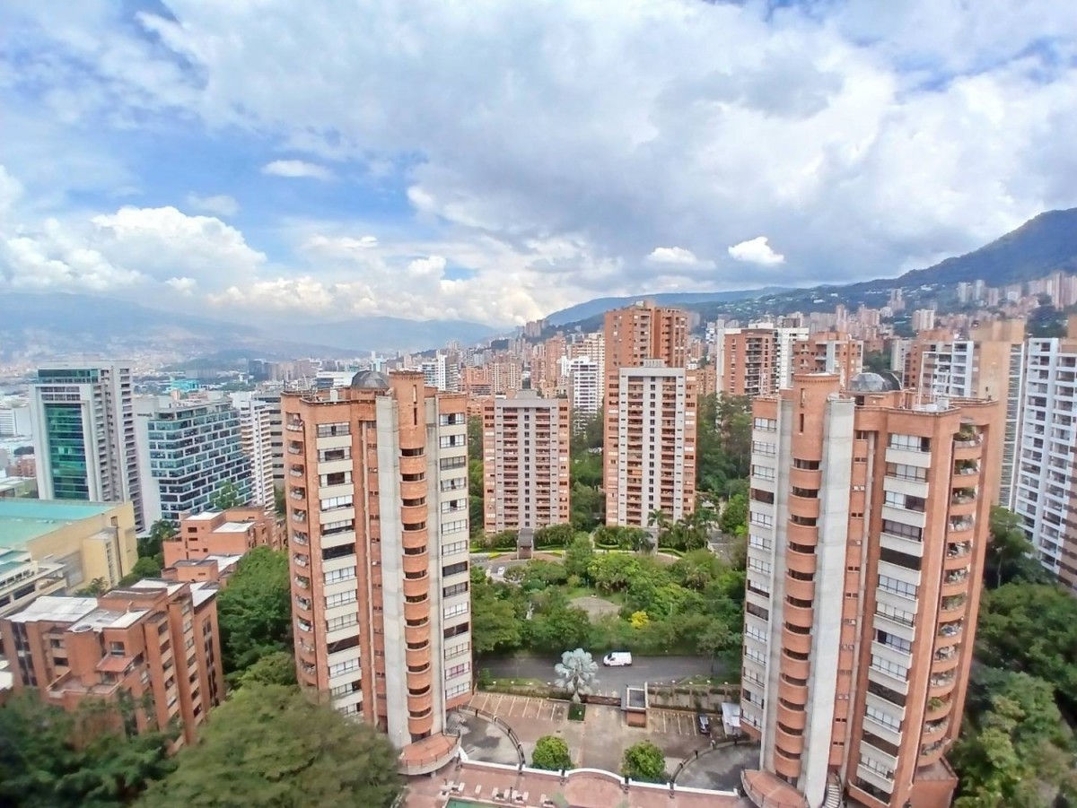 Apartamento en arriendo en El Poblado, Medellín · foto 9 de 22