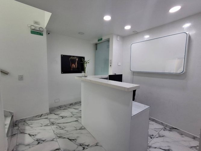 Consultorio en venta en Las Palmas, Medellín, 80 m² · foto 2 de 23