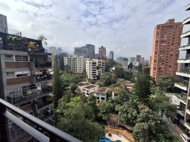 Apartamento de 3 alcobas en venta en El Poblado, Medellín, 184 m² · foto 6 de 24
