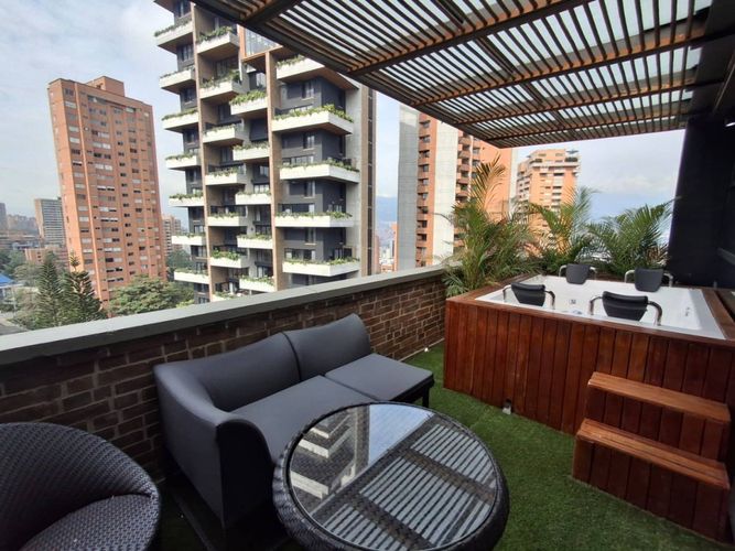 Apartamento de 3 alcobas en venta en El Poblado, Medellín, 184 m² · foto 17 de 24