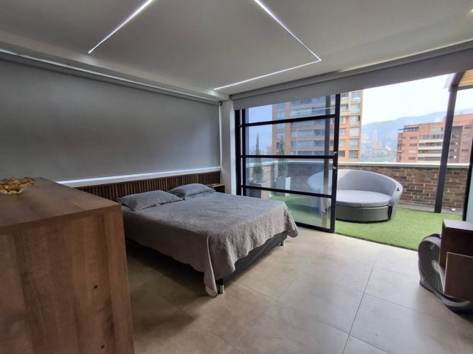 Apartamento de 3 alcobas en venta en El Poblado, Medellín, 184 m² · foto 18 de 24