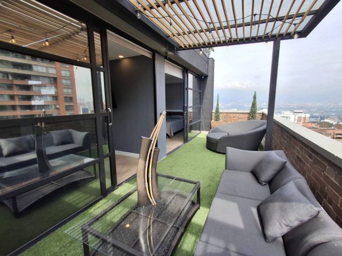 Apartamento de 3 alcobas en venta en El Poblado, Medellín, 184 m² · foto 21 de 24