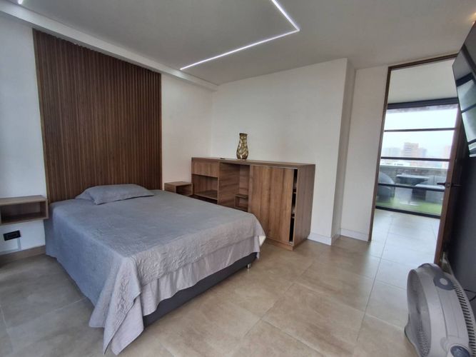 Apartamento de 3 alcobas en venta en El Poblado, Medellín, 184 m² · foto 22 de 24
