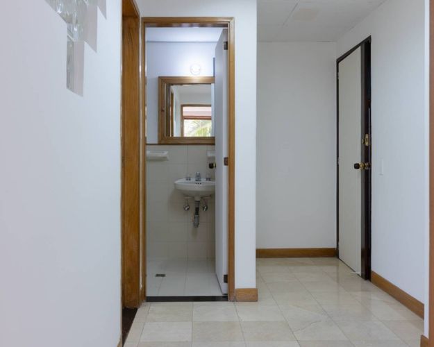 Consultorio en venta en Conquistadores, Medellín, 46 m² · foto 6 de 13