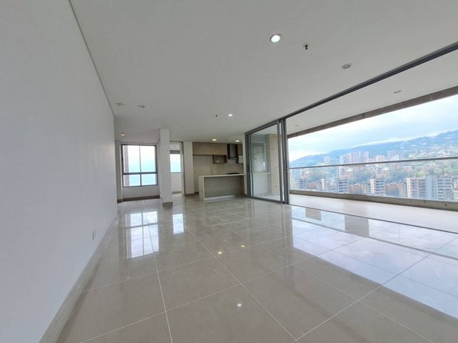 Apartamento en arriendo en Provenza, Medellín · foto 2 de 24
