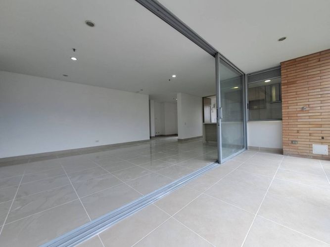 Apartamento en arriendo en Provenza, Medellín · foto 4 de 24