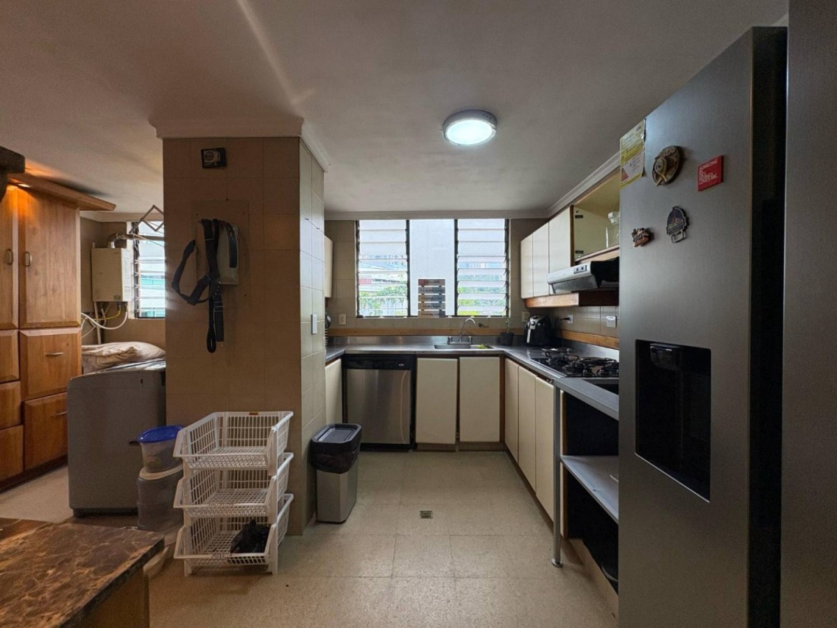 Apartamento en venta en El Poblado, Medellín · foto 7 de 24