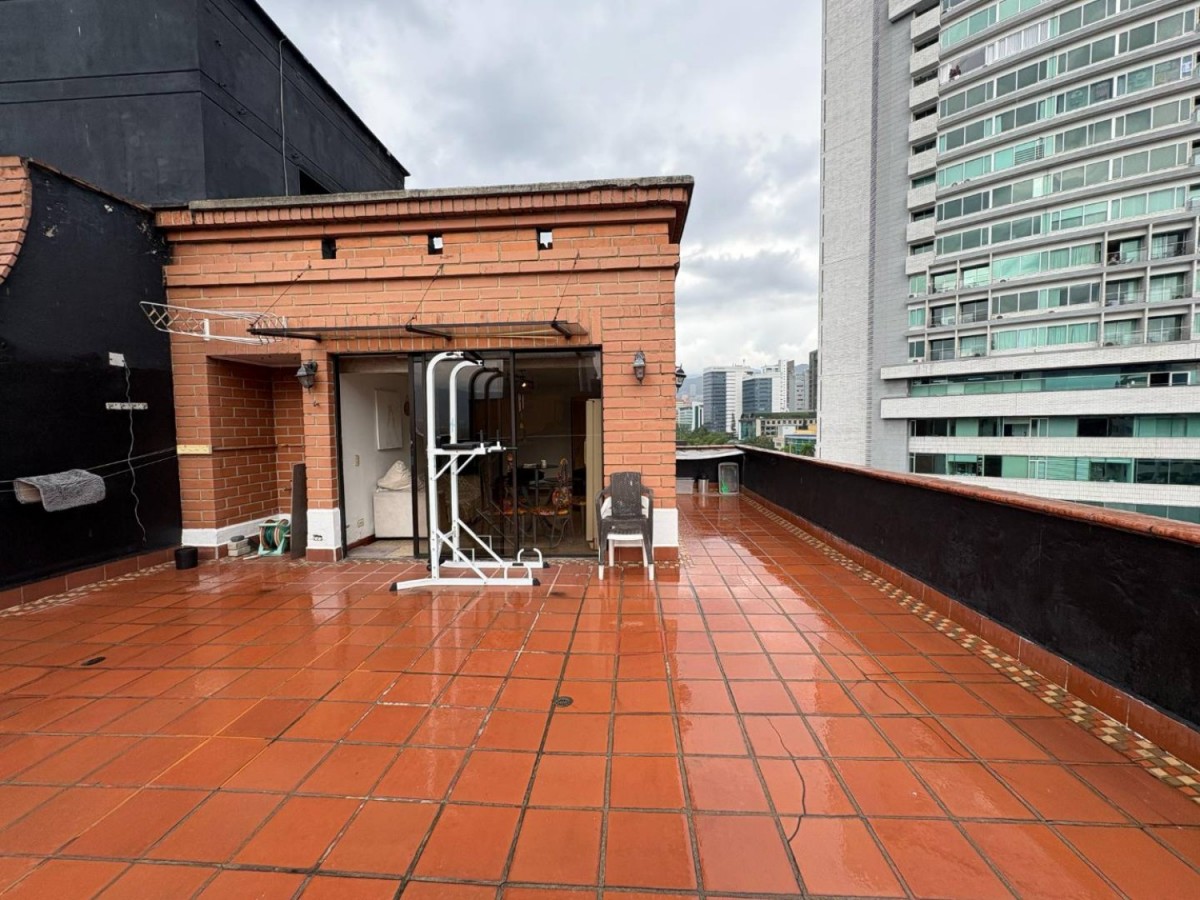 Apartamento en venta en El Poblado, Medellín · foto 9 de 24