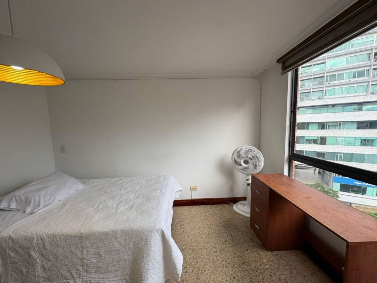 Apartamento en venta en El Poblado, Medellín · foto 11 de 24