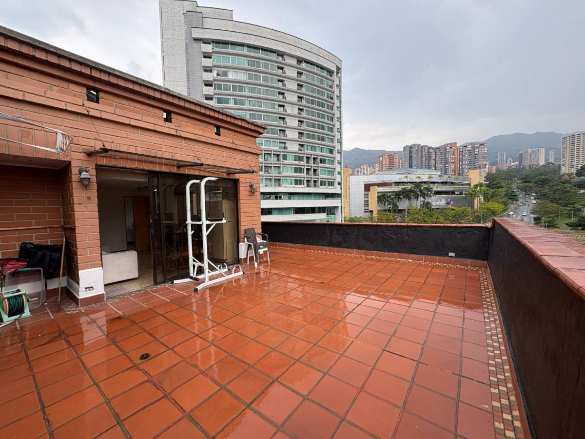 Apartamento en venta en El Poblado, Medellín · foto 15 de 24
