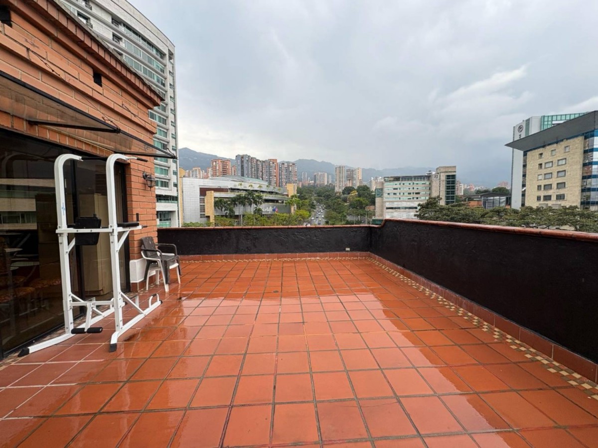 Apartamento en venta en El Poblado, Medellín · foto 19 de 24