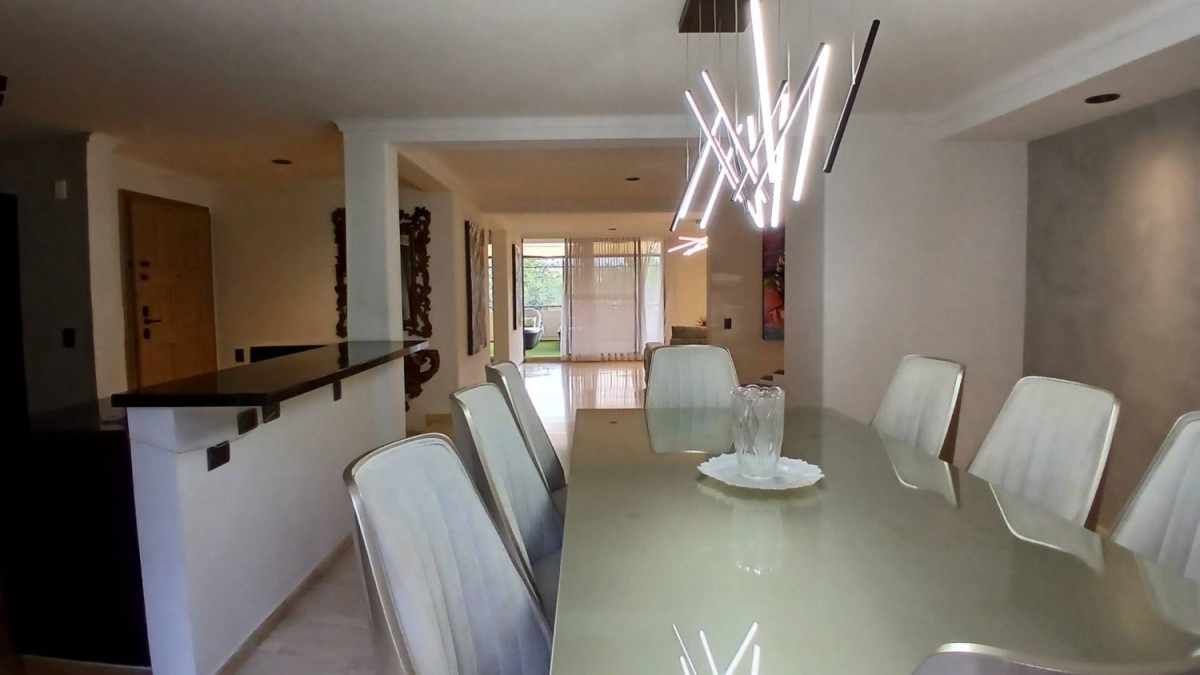 Apartamento en arriendo en El Poblado, Medellín · foto 9 de 24