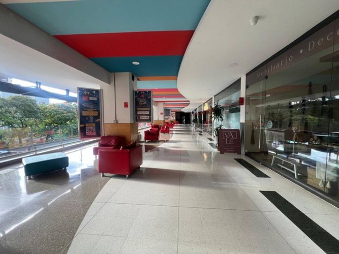 Local en venta en El Tesoro, Medellín, 55 m² · foto 10 de 14