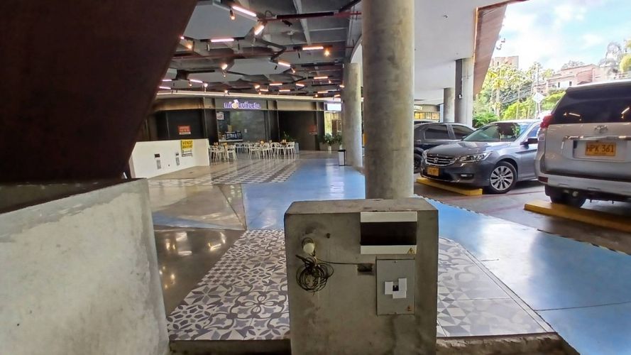Local en arriendo en El Poblado, Envigado · foto 10 de 10