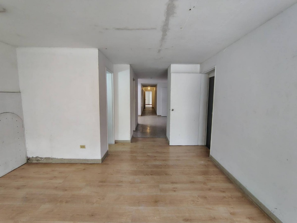 Casa en arriendo en Manila, Medellín · foto 2 de 24