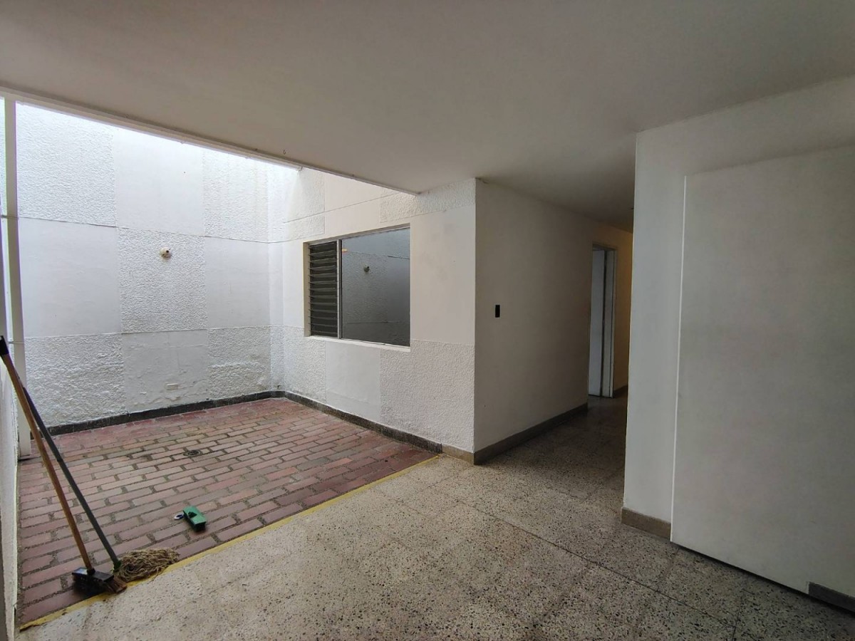 Casa en arriendo en Manila, Medellín · foto 8 de 24