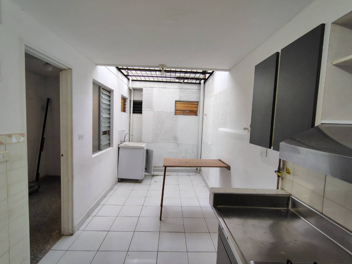 Casa en arriendo en Manila, Medellín · foto 11 de 24