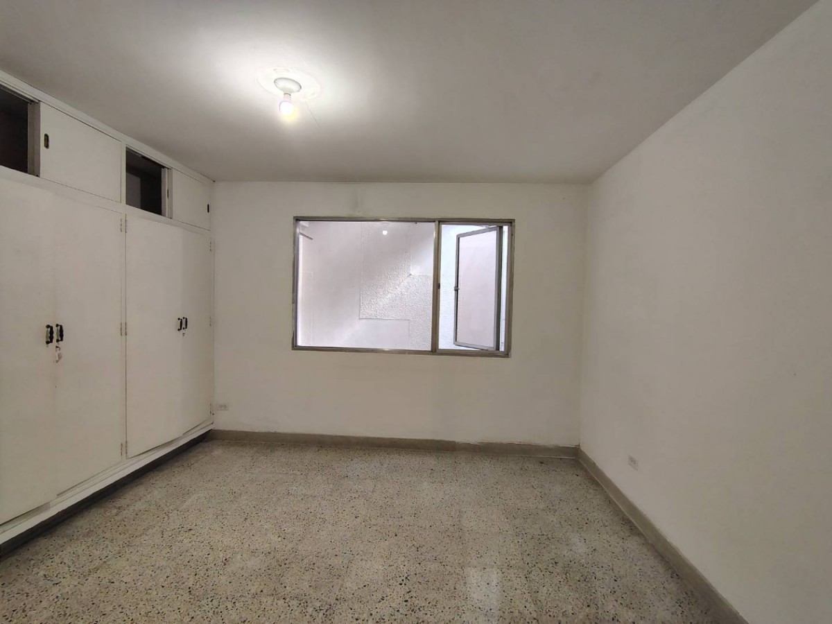 Casa en arriendo en Manila, Medellín · foto 19 de 24