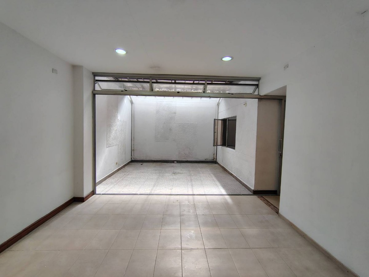 Casa en arriendo en Manila, Medellín · foto 21 de 24