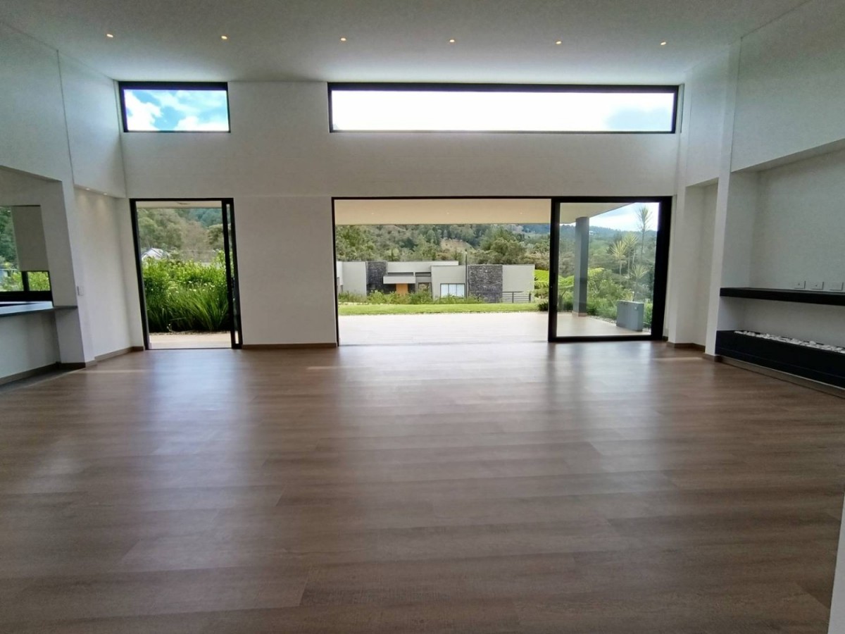 4BR House in Pantanillo (375 m²)