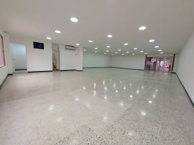 Local en venta en Viviendas Del Sur, Itagüí, 170 m² · foto 3 de 7