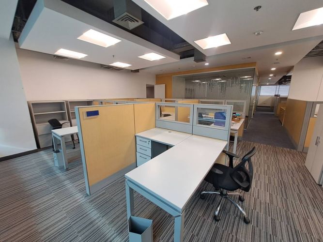 Oficina en arriendo en El Tesoro, Medellín, 385 m² · foto 5 de 24