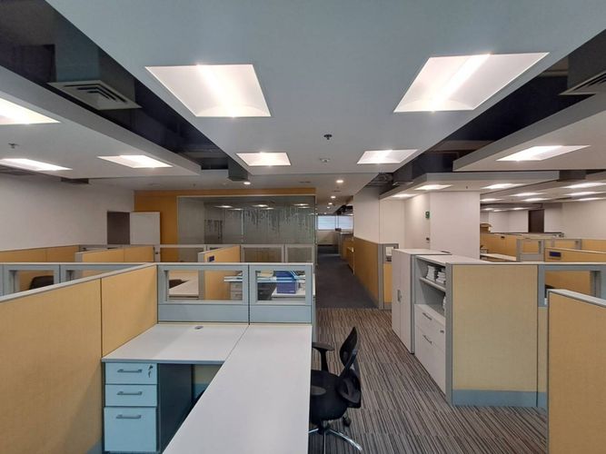 Oficina en arriendo en El Tesoro, Medellín, 385 m² · foto 7 de 24