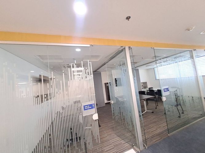 Oficina en arriendo en El Tesoro, Medellín, 385 m² · foto 10 de 24