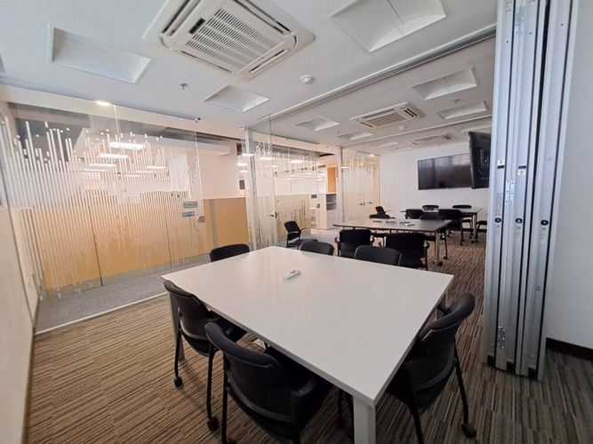 Oficina en arriendo en El Tesoro, Medellín, 385 m² · foto 15 de 24