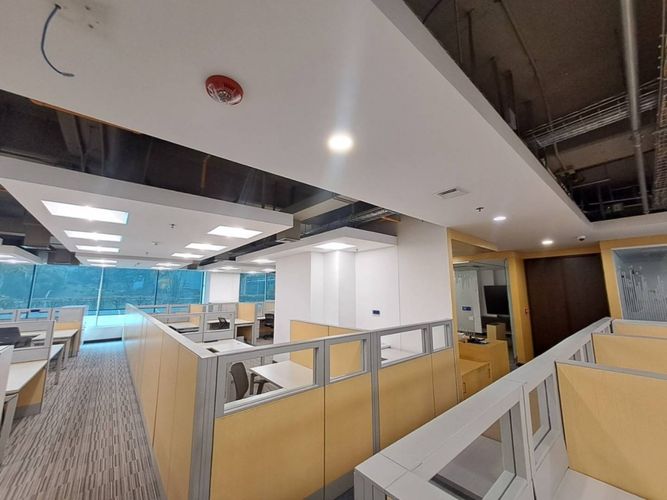 Oficina en arriendo en El Tesoro, Medellín, 385 m² · foto 19 de 24