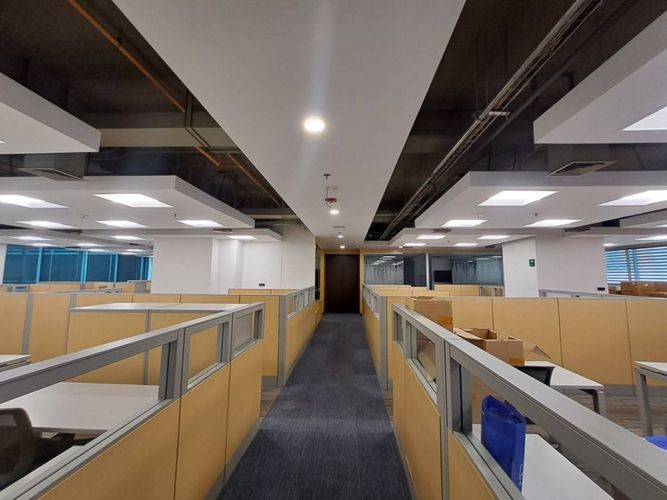 Oficina en arriendo en El Tesoro, Medellín, 385 m² · foto 24 de 24