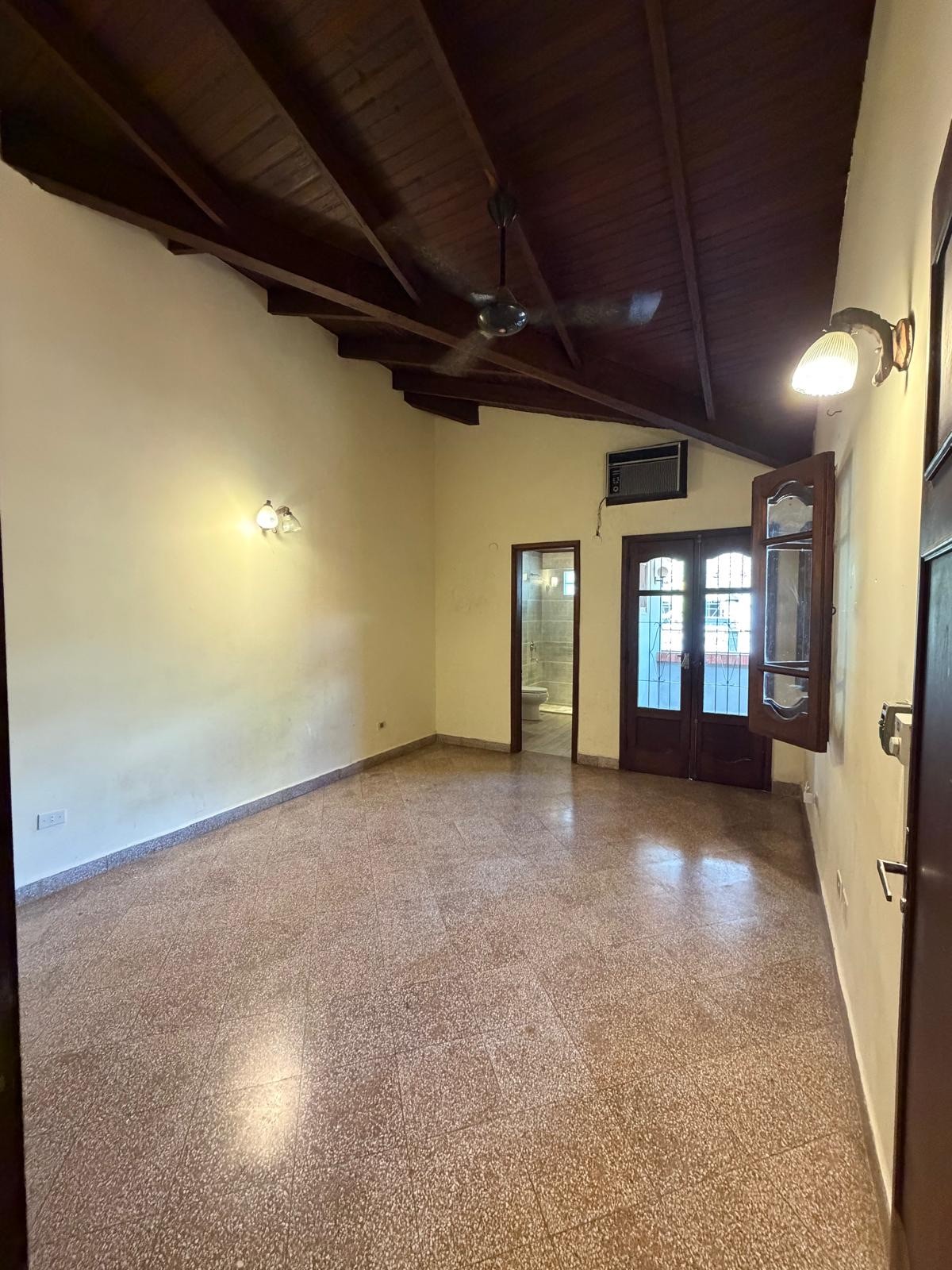 Casa en venta en Mburucuyá, Asunción — foto 3