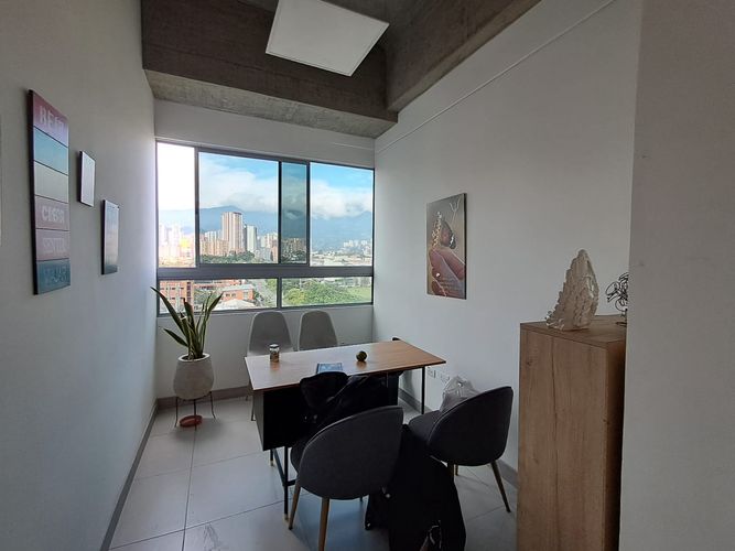 Oficina en arriendo en Las Lomitas, Sabaneta, 40 m² · foto 7 de 9