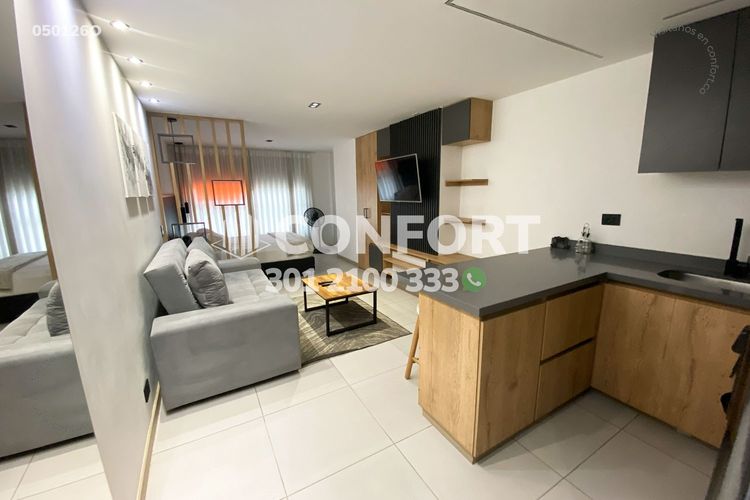 Oficina en arriendo en Laureles, Medellín, 32 m² · foto 2 de 11
